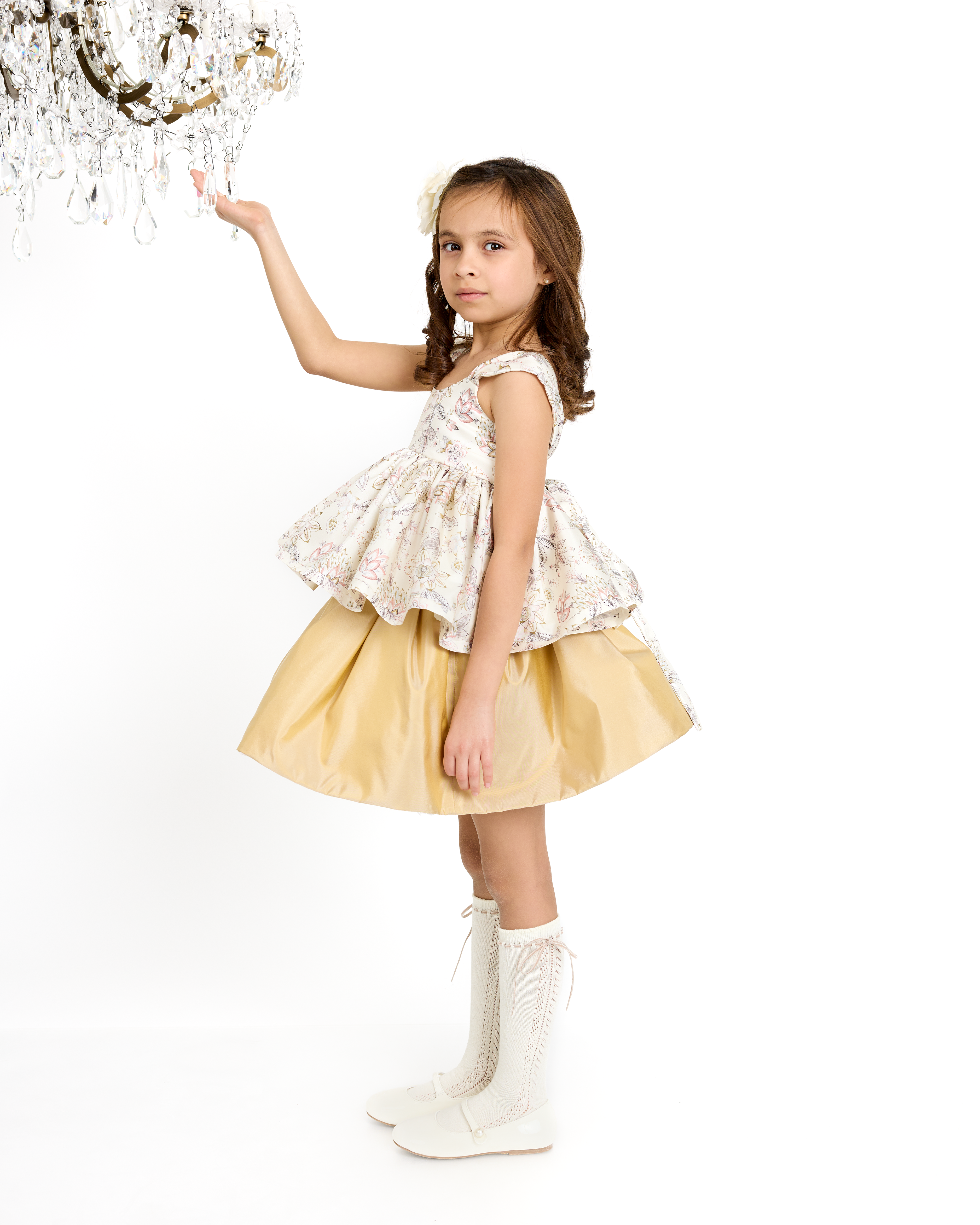 La Fleur Ensemble in Fairy Dance and Spun Gold