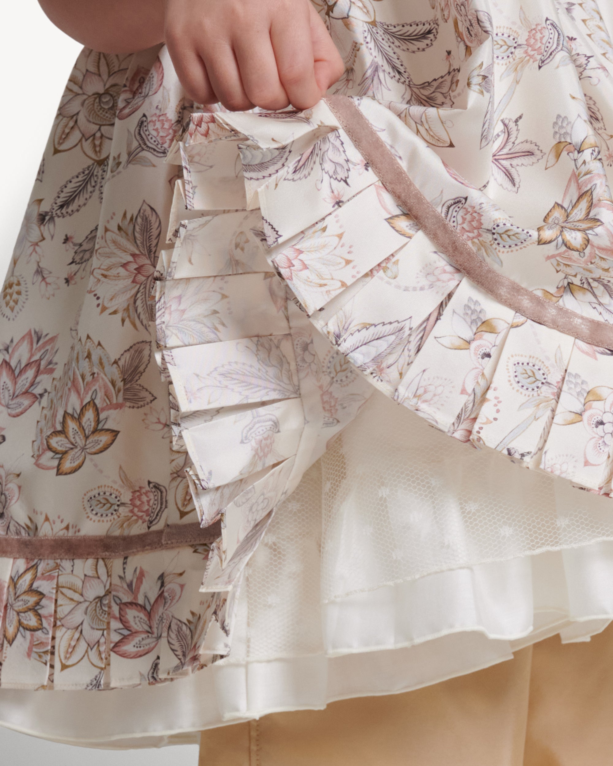 Mon Chéri Ensemble in Fairy Dance