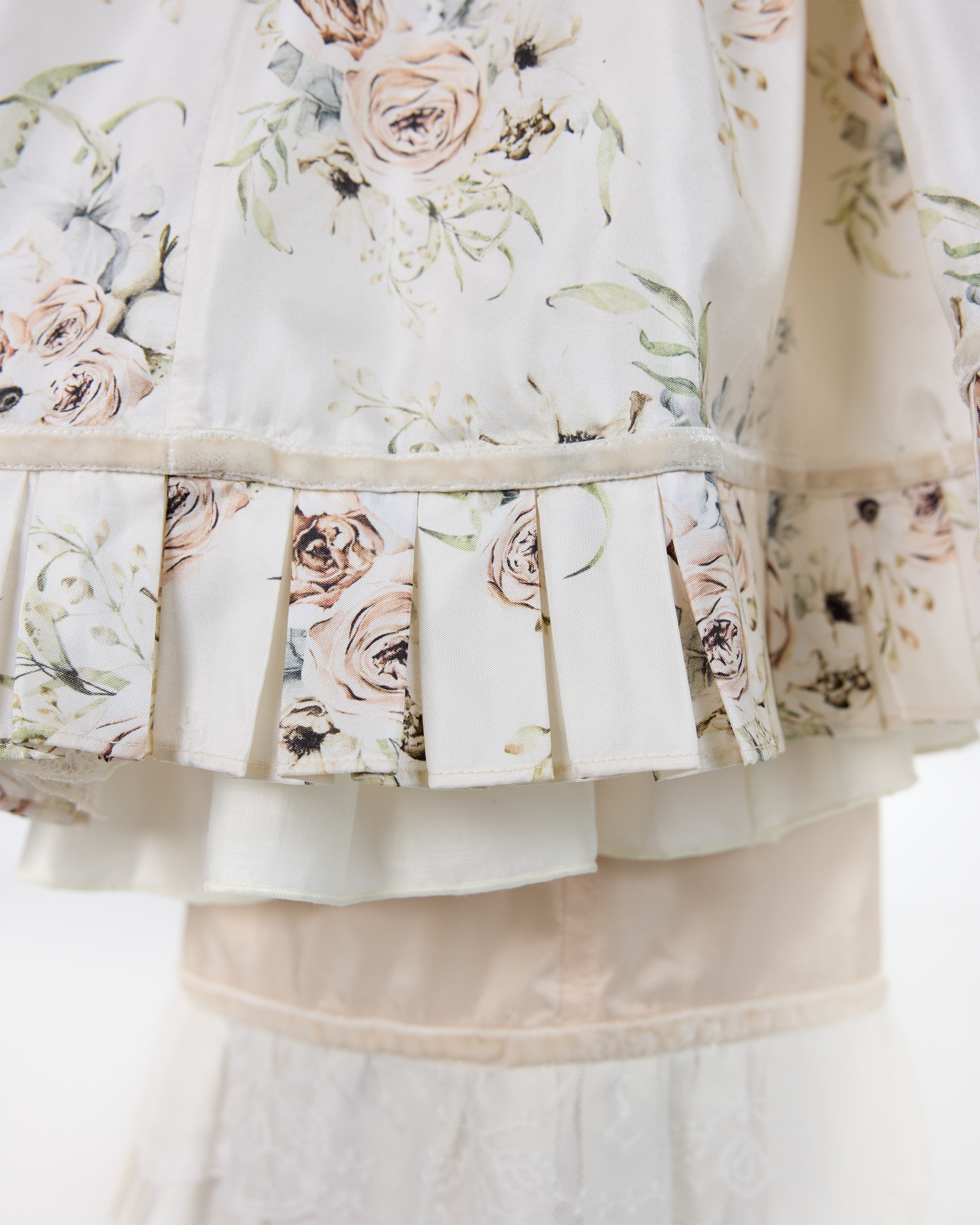 Mon Chéri Ensemble in Emma