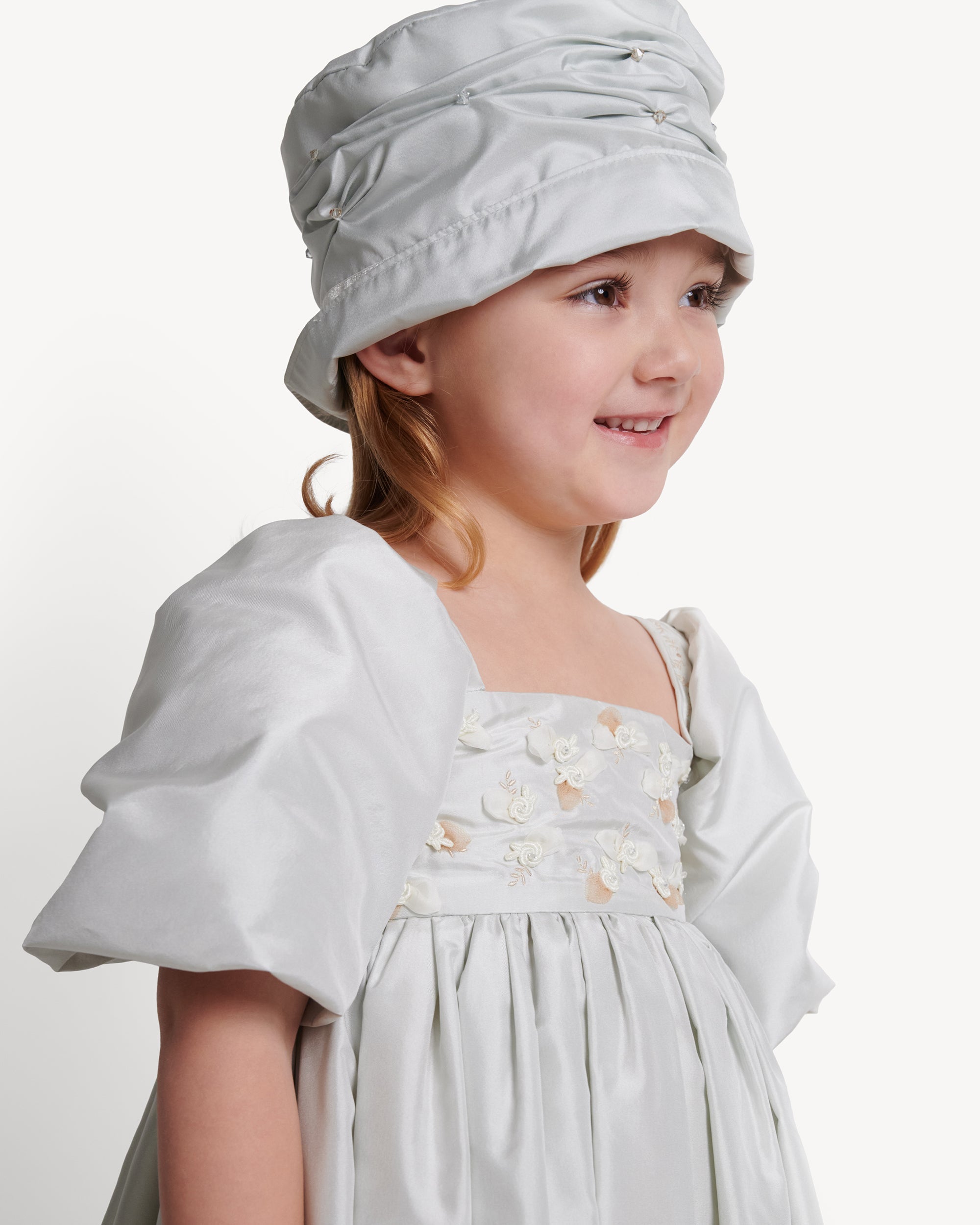 The Duchess Hat in Blue Fox