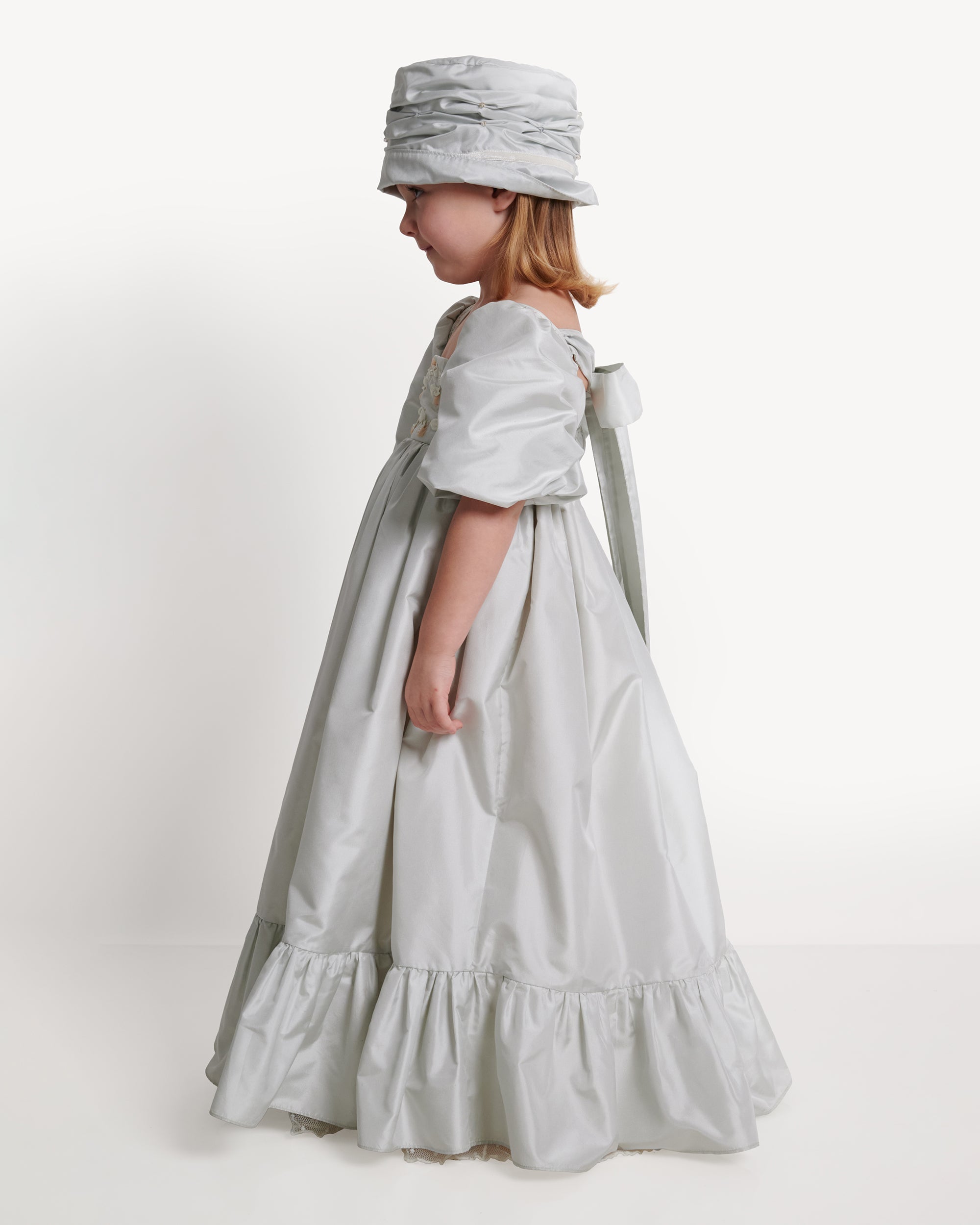 The Duchess Hat in Blue Fox